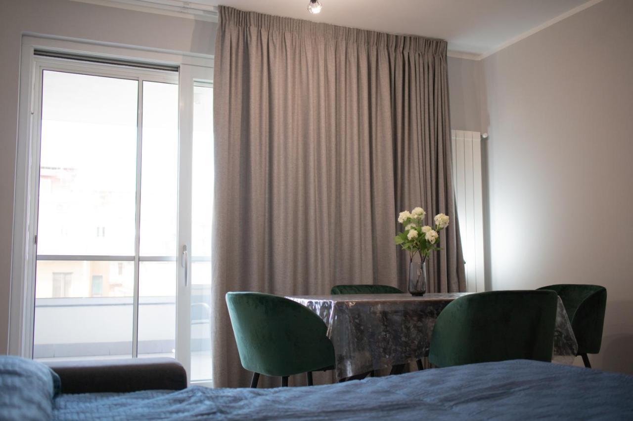 E-Twelve Apartment Napoli Eksteriør bilde