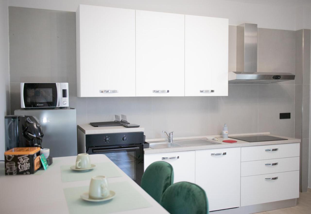 E-Twelve Apartment Napoli Eksteriør bilde
