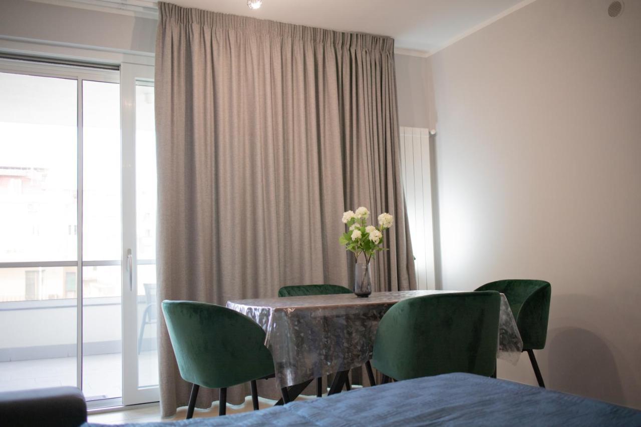 E-Twelve Apartment Napoli Eksteriør bilde